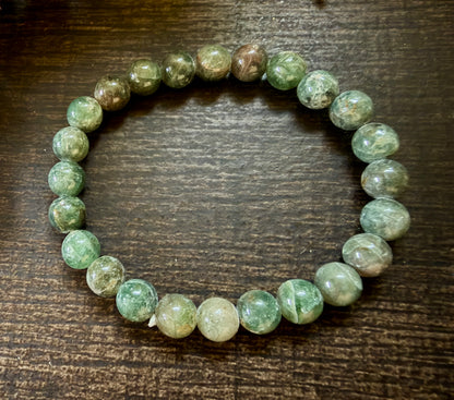 Natural Stone Gem Bracelet 7.5 inch 8mm Stretch--Green Garnet